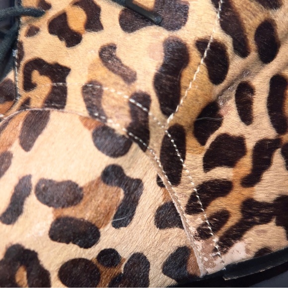 Steve Madden Annie Hidden Wedge Ankle Boot Leopard Tan  Black Women's sz 6.5 - Picture 6 of 10